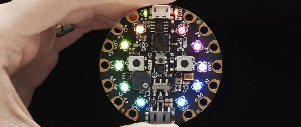 小米、华为乐了！Adafruit推出Circuit Express可穿戴开发板，实力征服！！